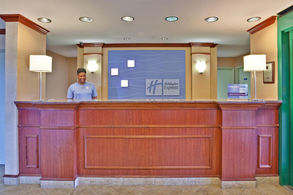 Holiday Inn Express Hotel & Suites Olive Branch By Ihg Beltér fotó