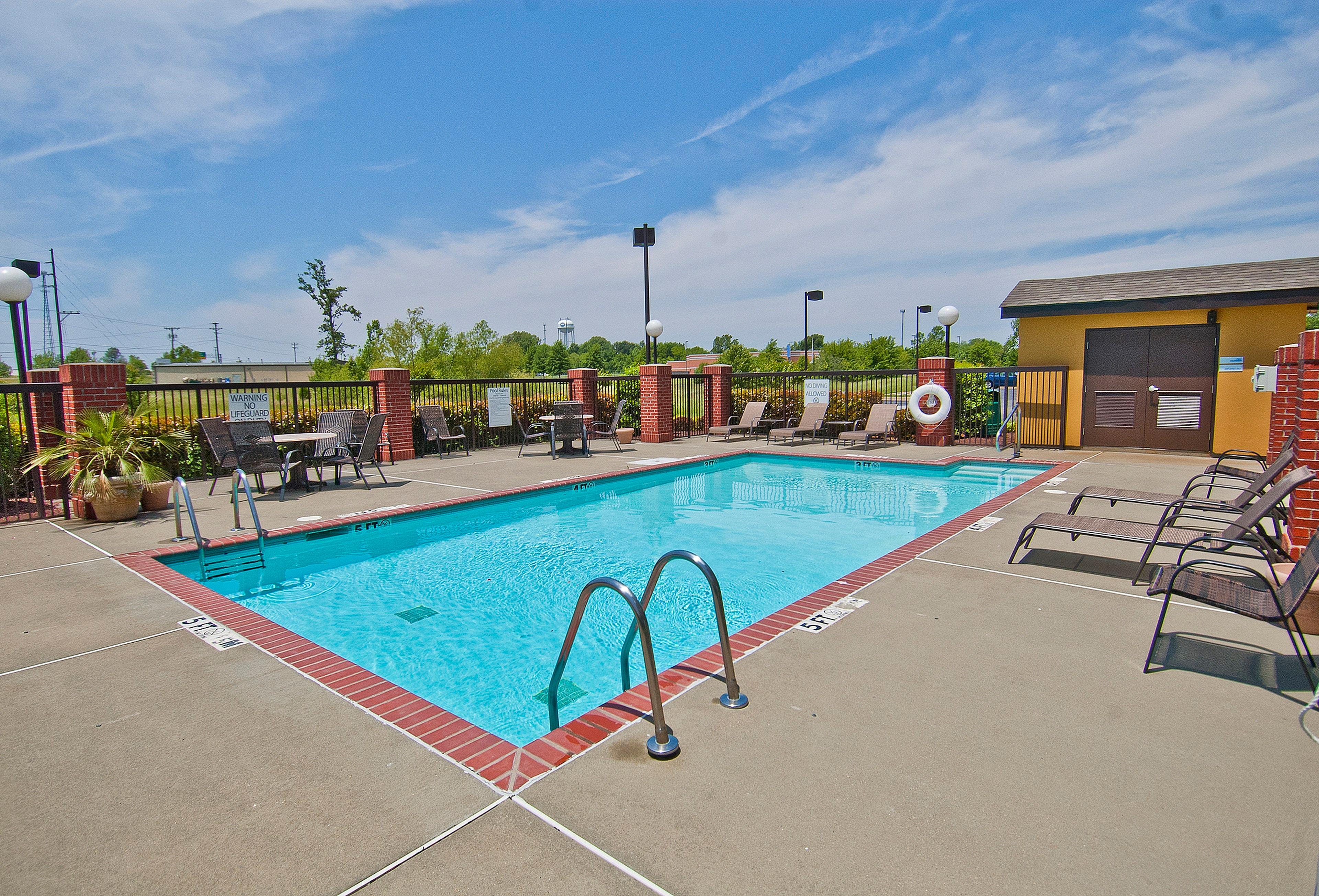 Holiday Inn Express Hotel & Suites Olive Branch By Ihg Kültér fotó